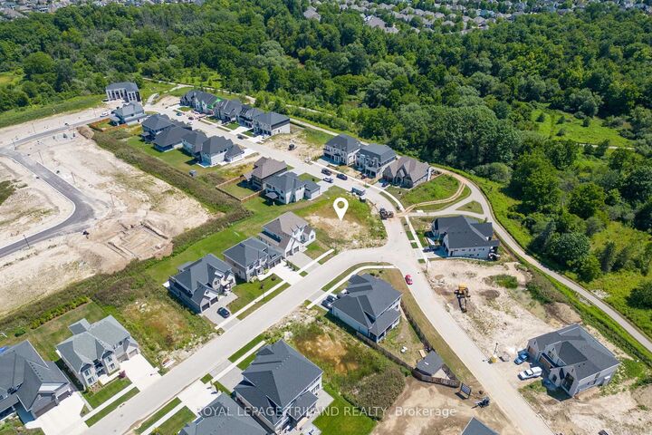 Property Photo:  2146 Robbies Way  ON N6G 3X8 