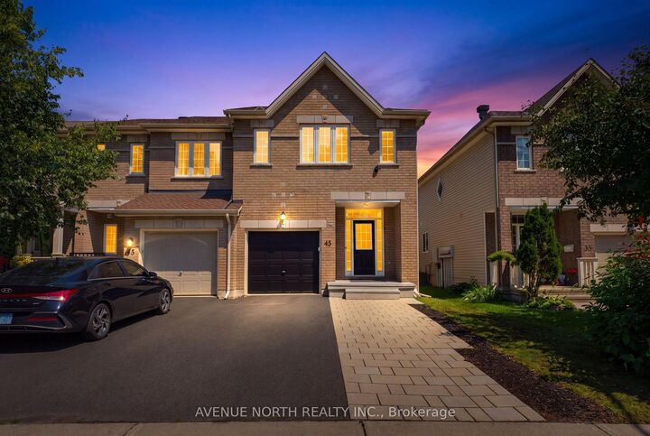 Property Photo: 45 Saddlesmith Circle ON K2M 2Y8