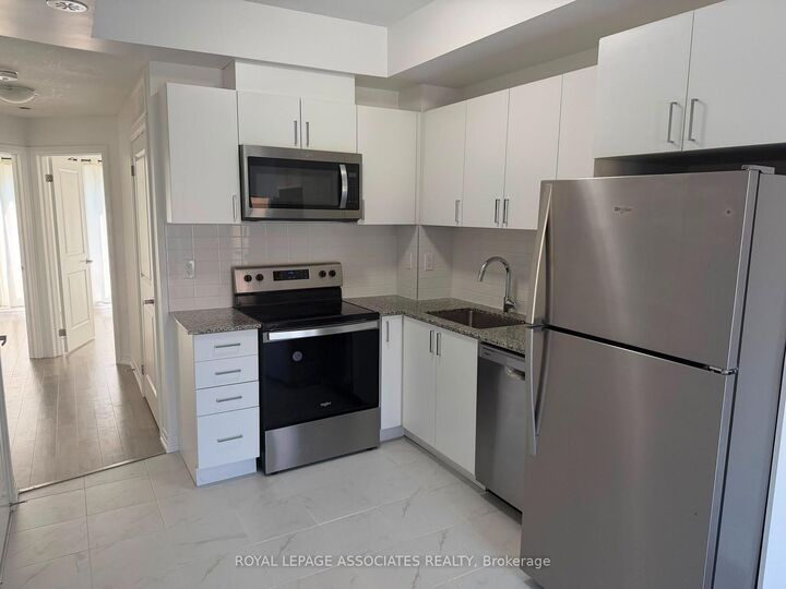 Property Photo: 30 Liben Way 18 ON M1J 3Z4