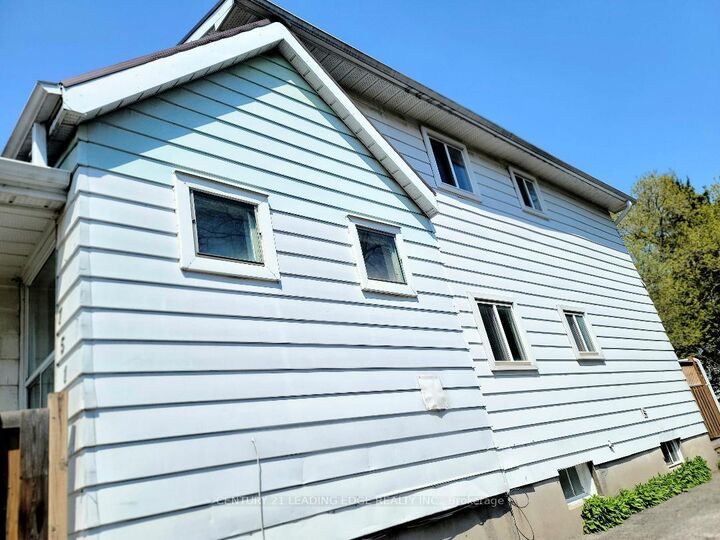 751 Gifford Street — photo 1