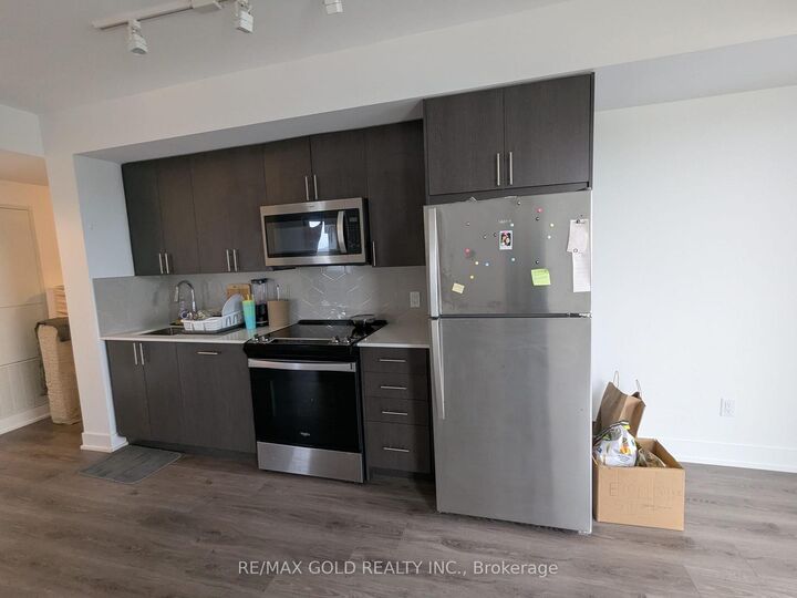 Property Photo: 2545 Simcoe Street N 1437 ON L1L 0W3