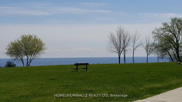 Property Photo: 78 Fifth Street 1 ON M8V 2Z3