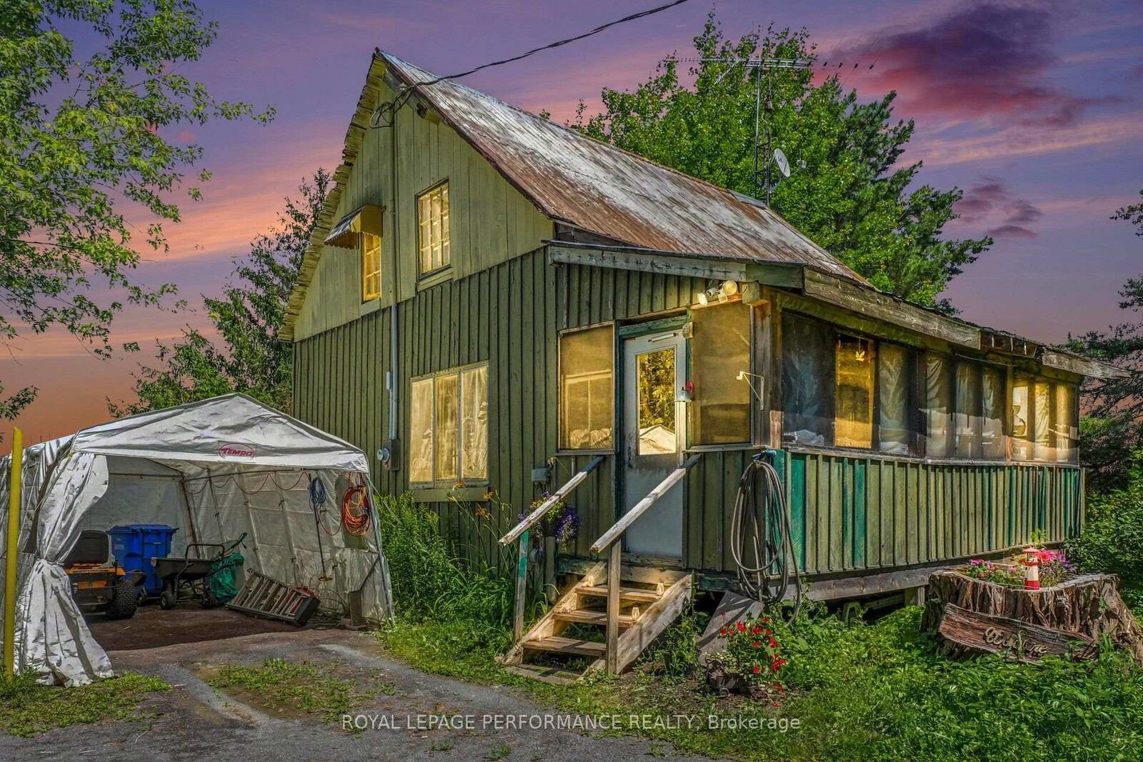 Property Photo:  1355 County 10 N/A  ON K0B 1P0 