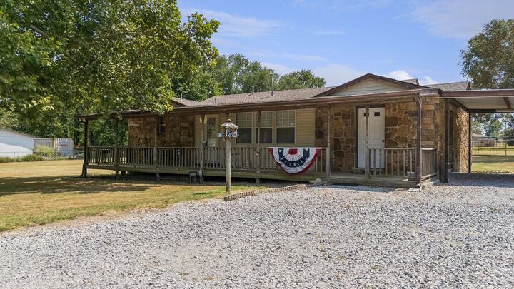 Property Photo: 24952 E 101st Street S OK 74014