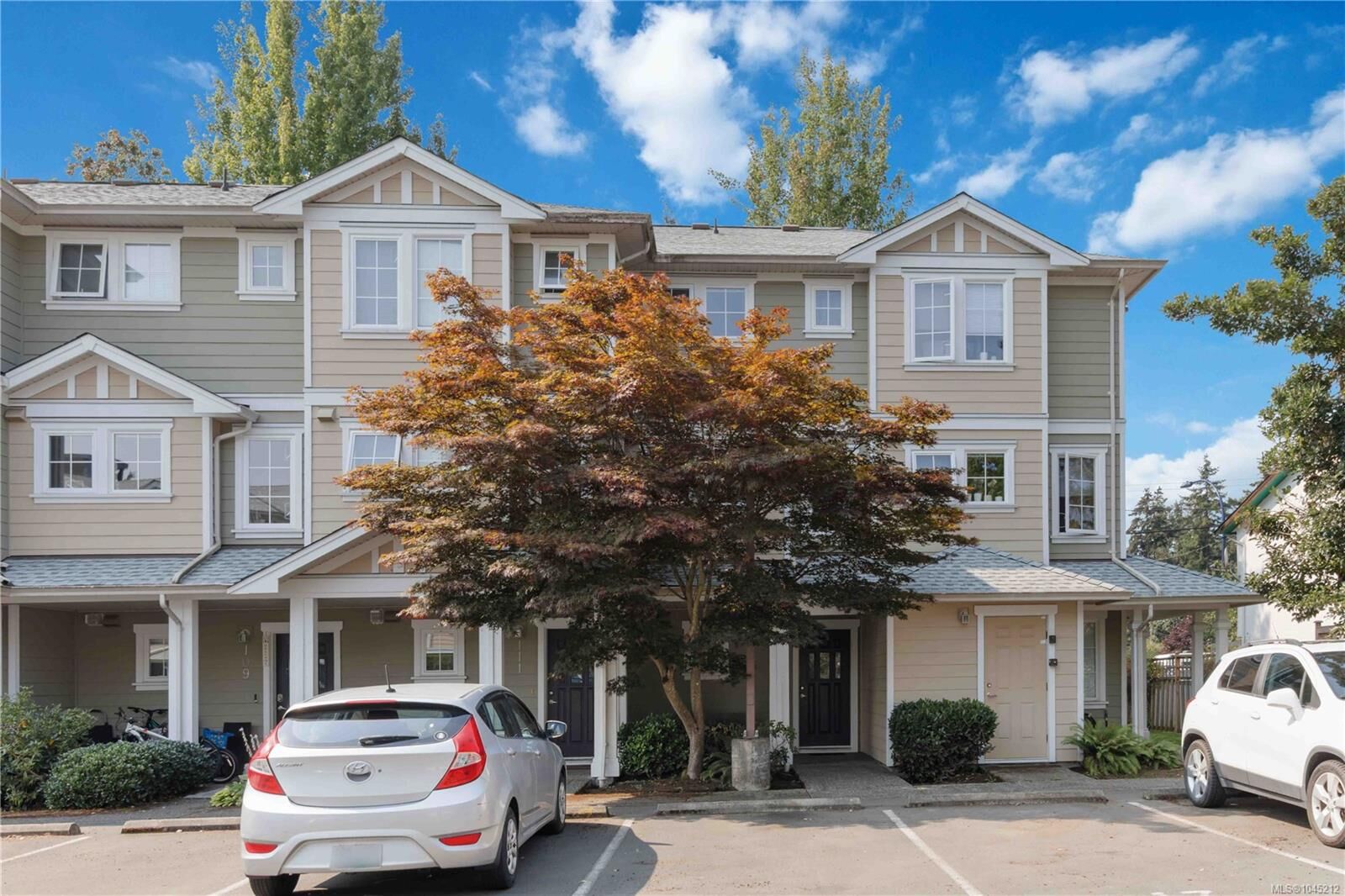 Property Photo: 820 Brock Ave #113 BC V9B 0B8