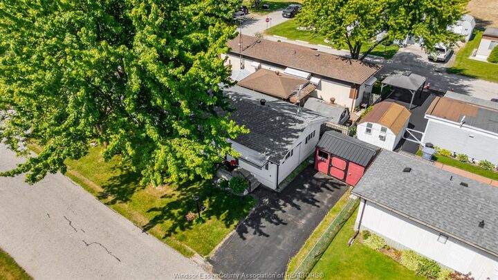 Property Photo:  110 Brooks Boulevard  ON N8N 2P8 