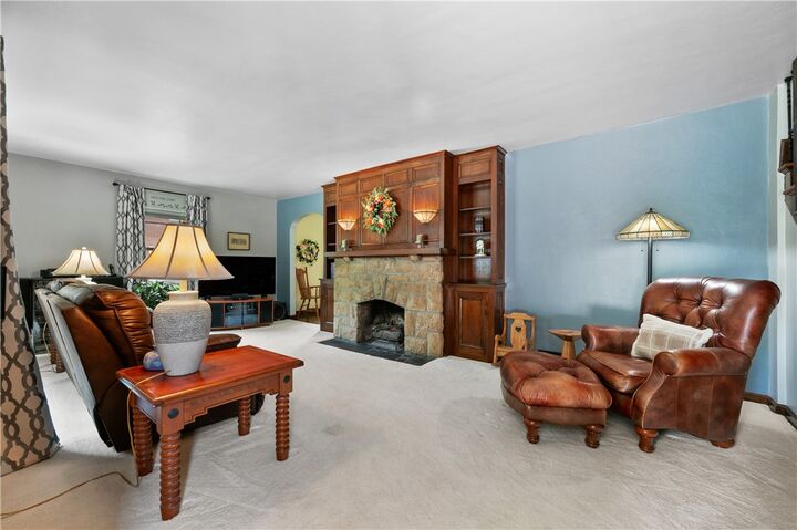 Property Photo: 808 Catalpa Street PA 15068