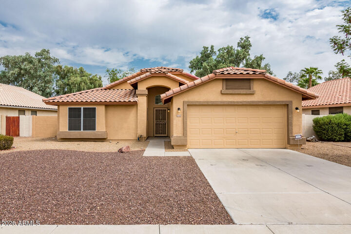 Property Photo: 12566 W Palm Lane AZ 85392