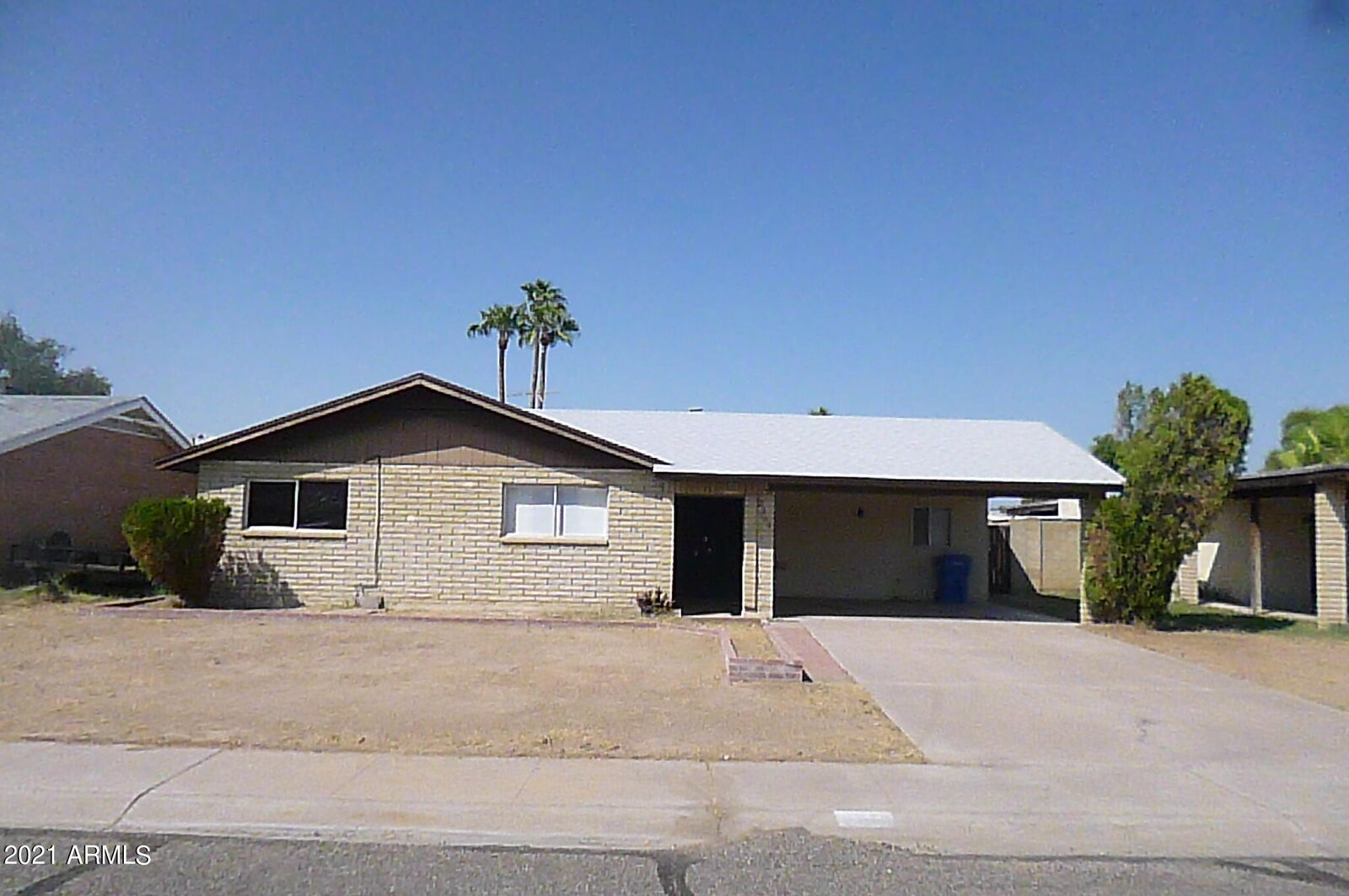 Property Photo: 2246 W Corrine Drive AZ 85029