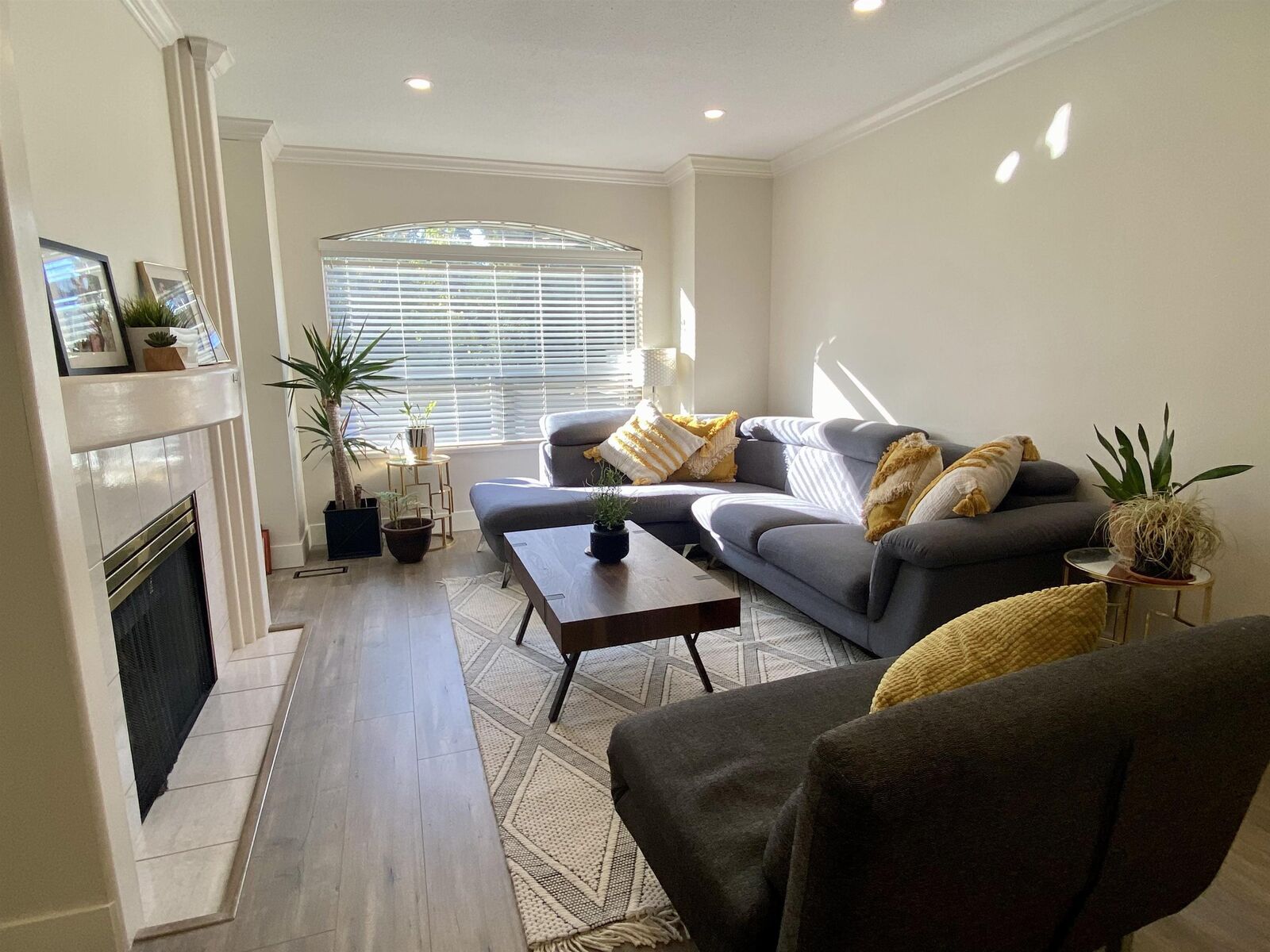 Property Photo: 7140 132 Street 17 BC V3W 1H1