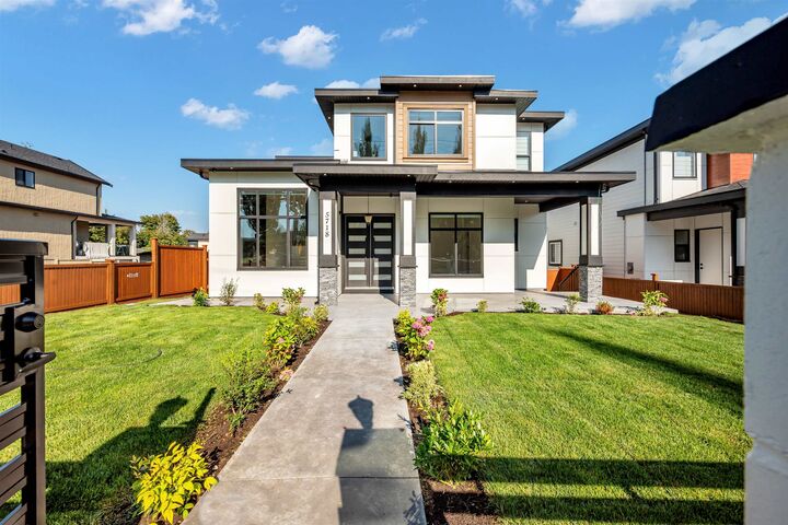 5718 144 Street — photo 1