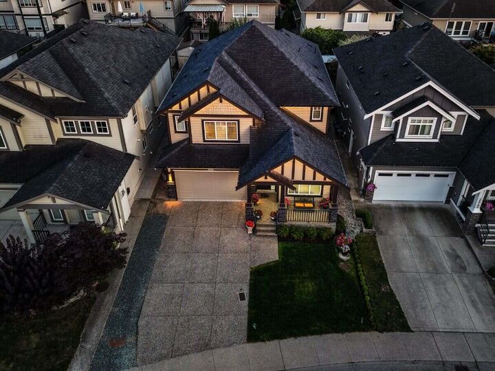 Property Photo: 32746 Lissimore Avenue BC V2V 7P5