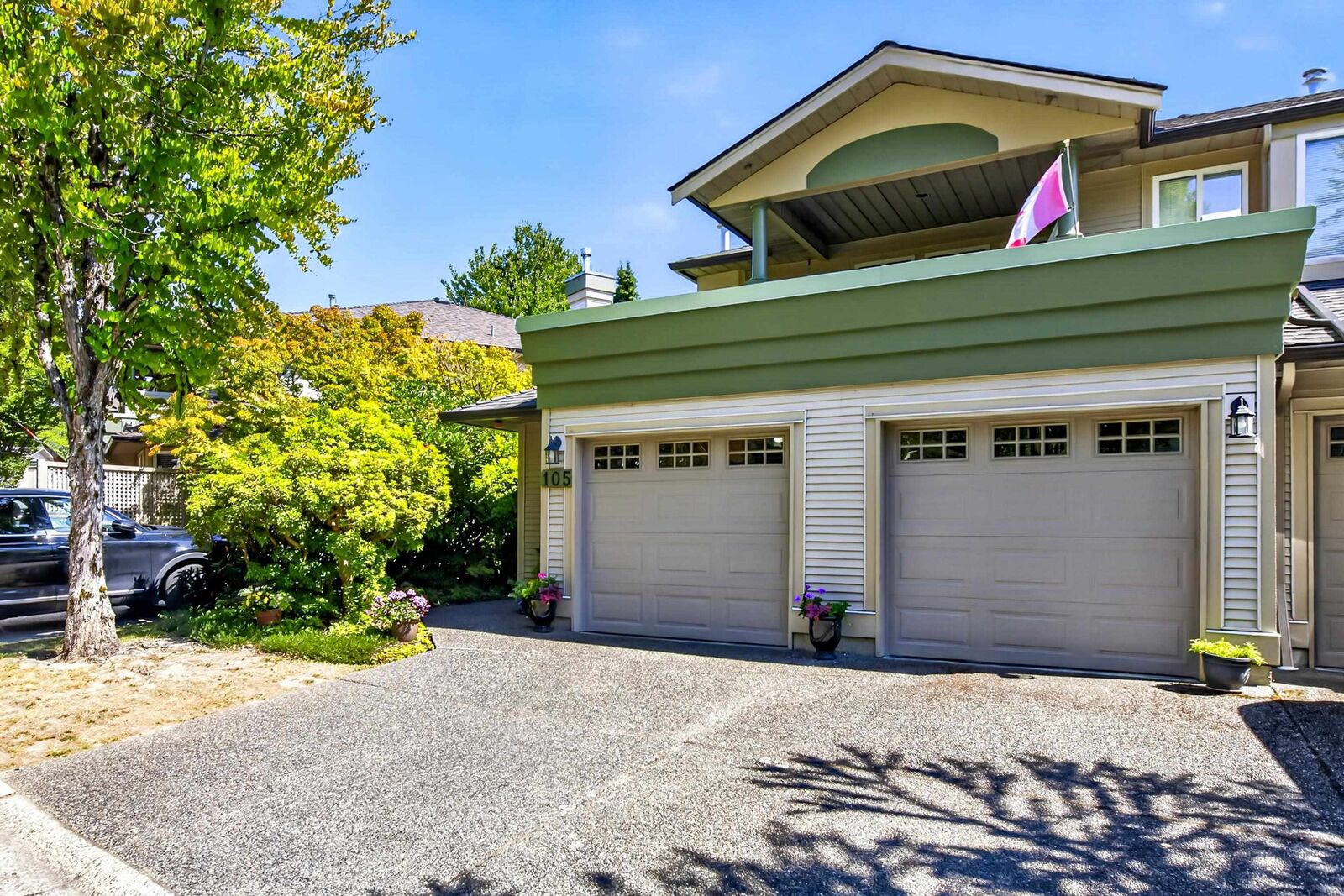 Property Photo: 13888 70 Avenue 105 BC V3W 0R8