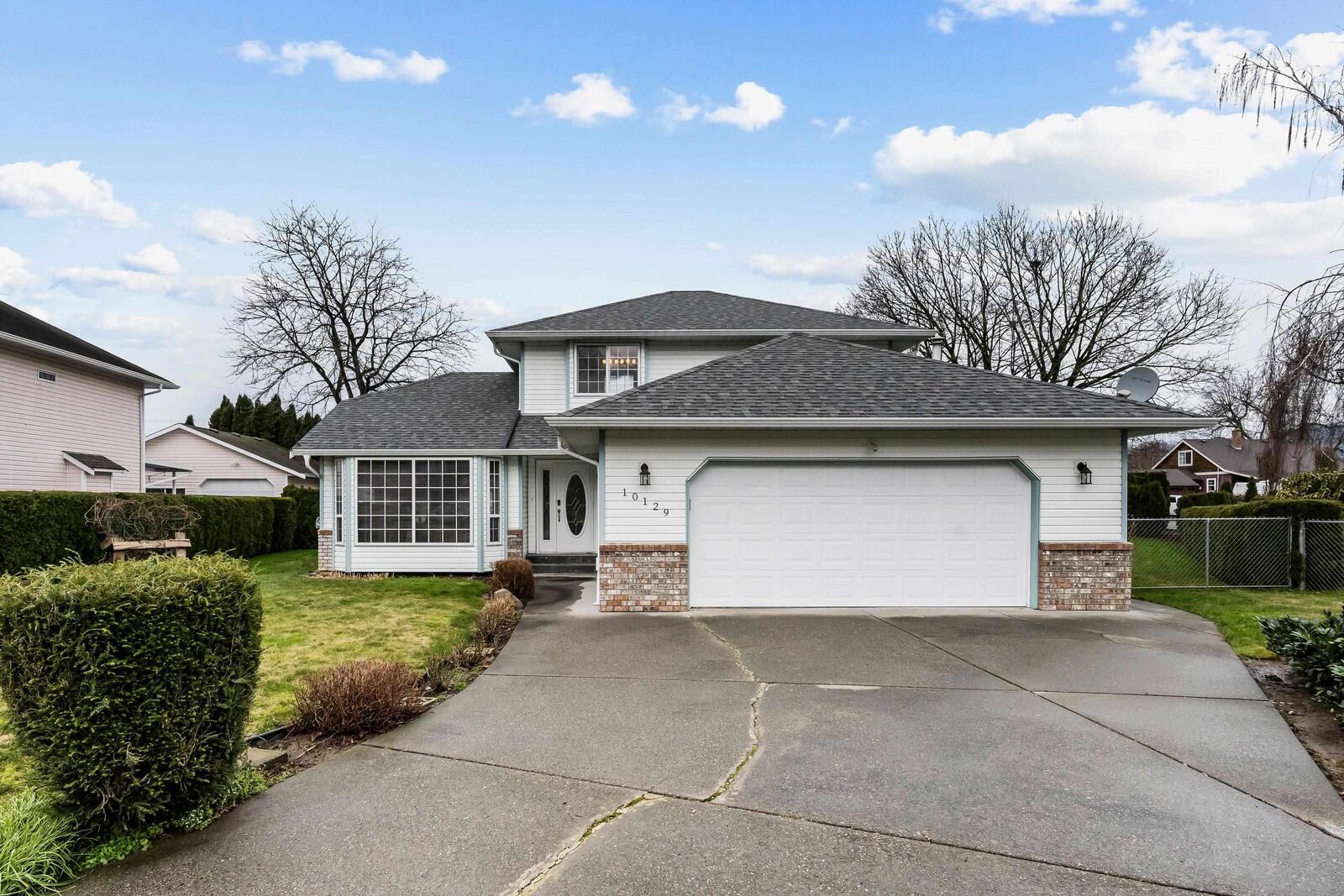 Property Photo: 10129 Rosewood Place BC V0X 1X0