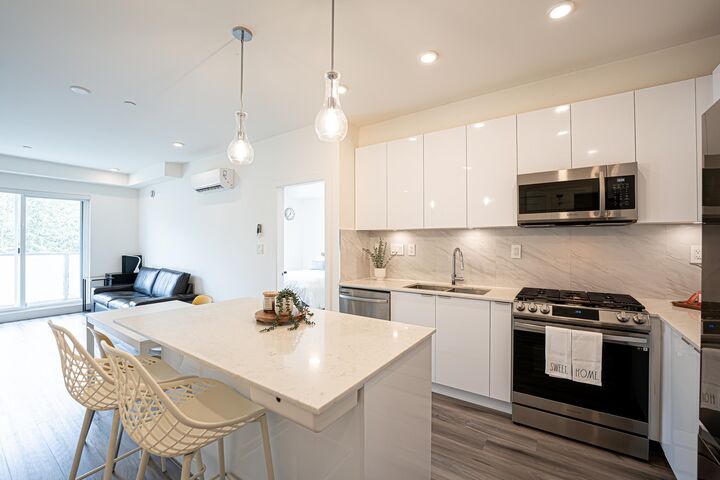 8447 202 Street A505 — photo 1