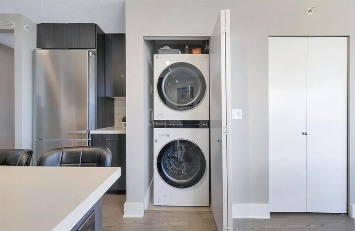 Property Photo: 4189 Halifax Street 2301 BC V5C 0H9