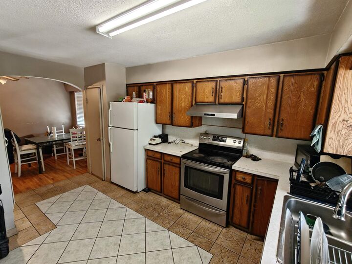 Property Photo: 2503 E 27th Avenue BC V5R 1N2