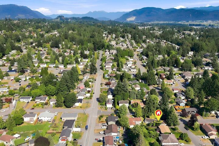 Property Photo: 7817 Sandpiper Street BC V2V 5B4