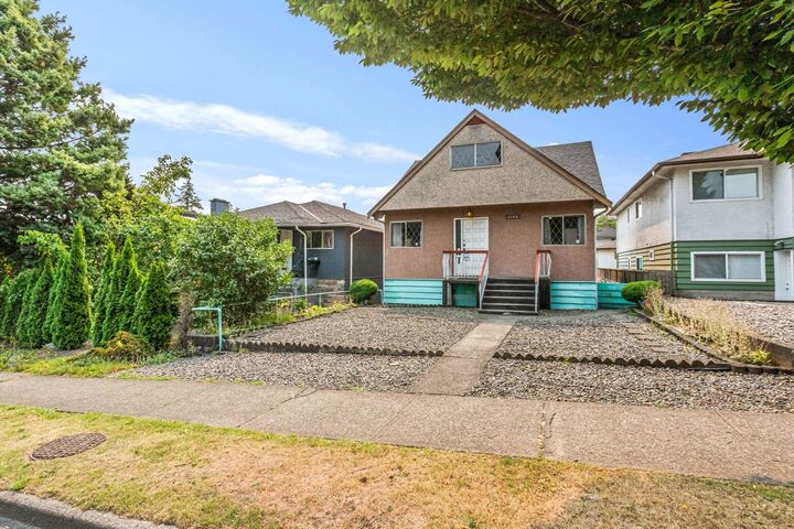 3148 E 1st Avenue — photo 1