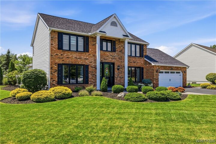 Property Photo: 6090 Meadow Lakes Drive NY 14051