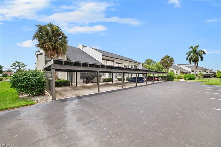 Property Photo:  16472 Timberlakes Dr 101  FL 33908 