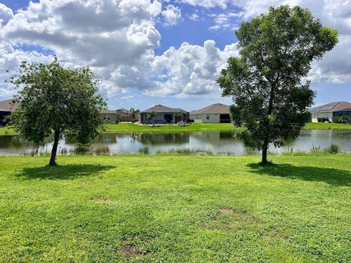 Property Photo: 3192 Estancia Ln FL 33909