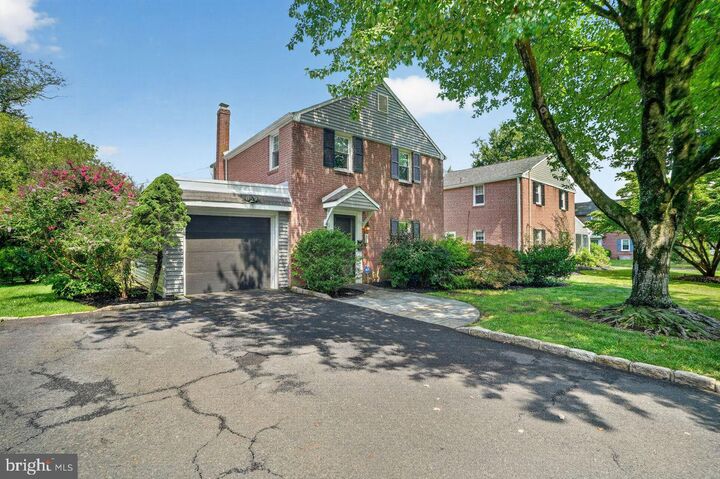 Property Photo:  511 Lorraine Avenue  PA 19075 