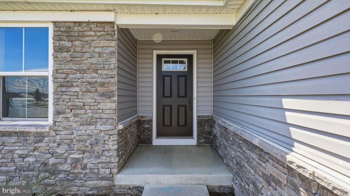 Property Photo:  43 Elstow Way  WV 25405 
