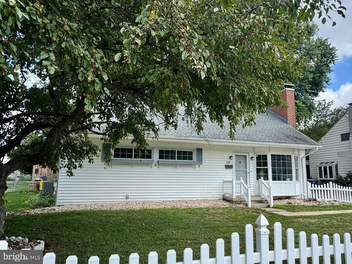 Property Photo: 1908 Letchworth Drive PA 17011