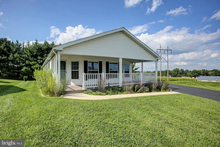 Property Photo:  23 Michael Court  PA 17257 