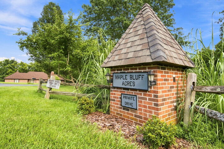 Property Photo: 3060 S Maple Bluff Dr MO 65203