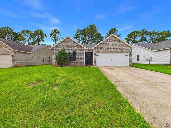 Property Photo: 119 Back Cedar Lane GA 31093