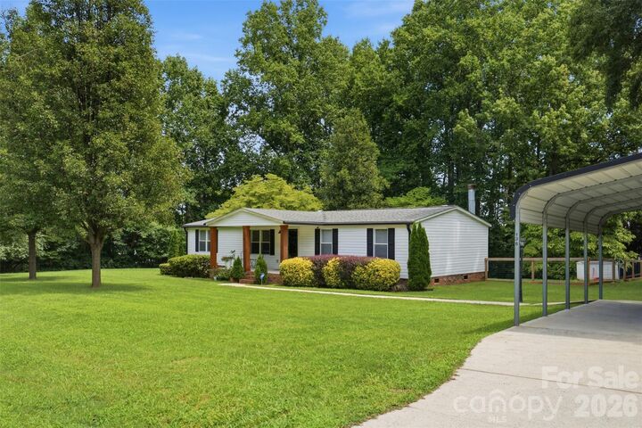 Property Photo:  136 Mott Road  NC 28115 
