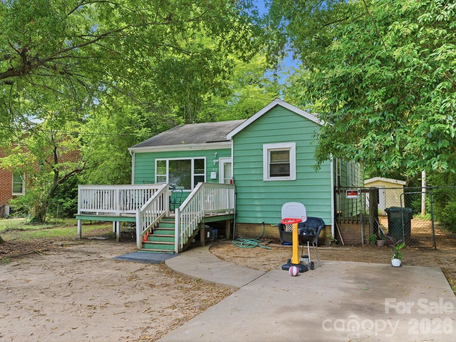 Property Photo:  914 Martin Avenue  SC 29730 
