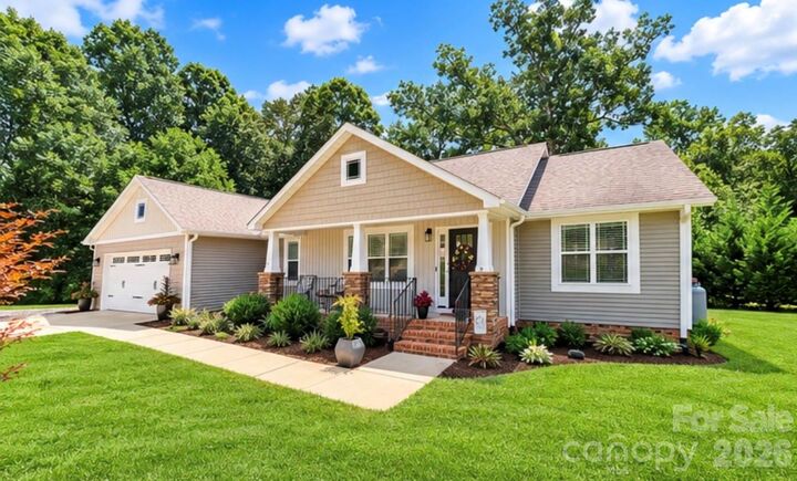 Property Photo: 4084 Lydia Suzanne Place NC 28092