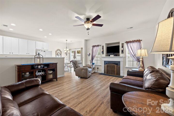 Property Photo: 11613 Coddington Ridge Drive NC 28214