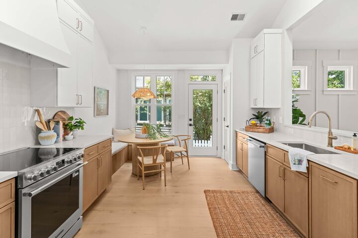 Property Photo:  182 Cartright Street  SC 29492 
