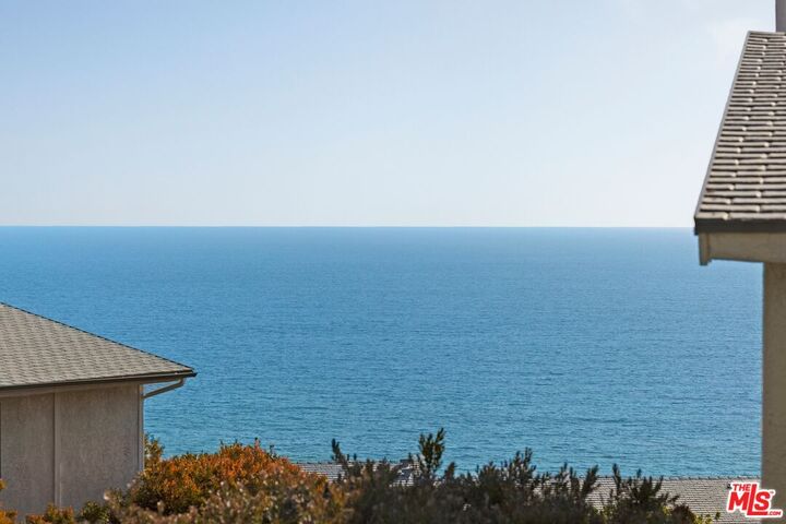 Property Photo:  6795 Las Olas Way  CA 90265 