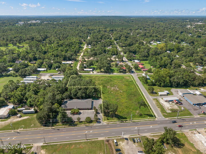 Property Photo: 1155 Hwy 90 FL 32428