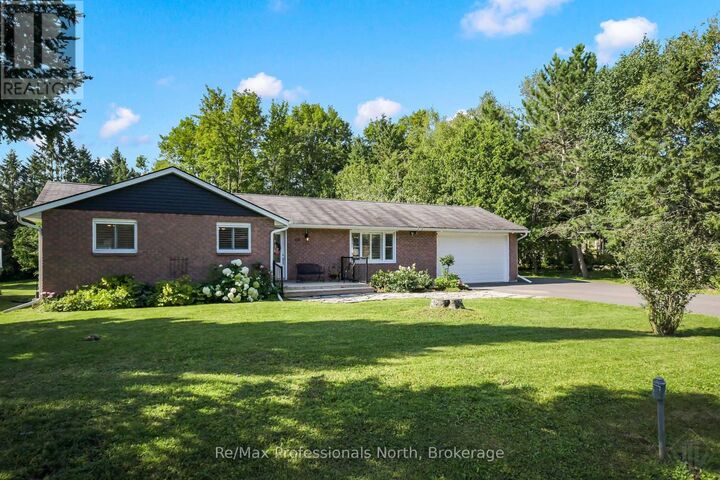 Property Photo: 66 Westvale Drive ON P1L 1B3