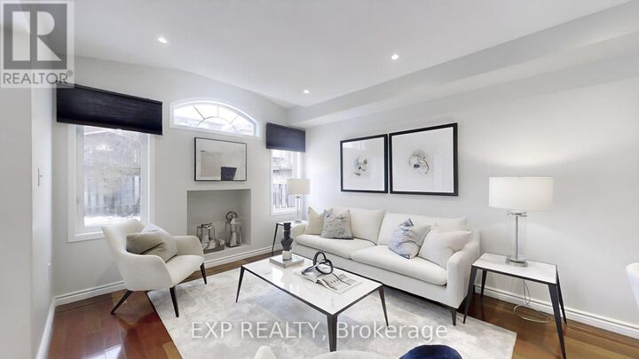 Property Photo: 8 Hacienda Drive ON L4E 3X1