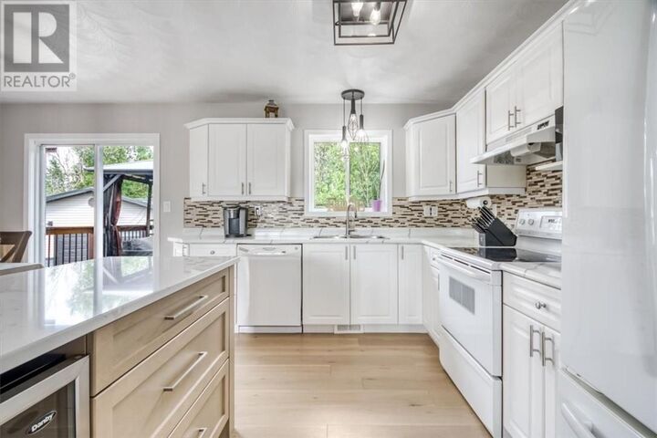 Property Photo:  3247 Lina Street  ON P3N 1C8 