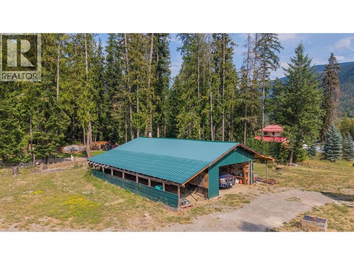 Property Photo: 4717 Goat River North Road BC V0B 1G9