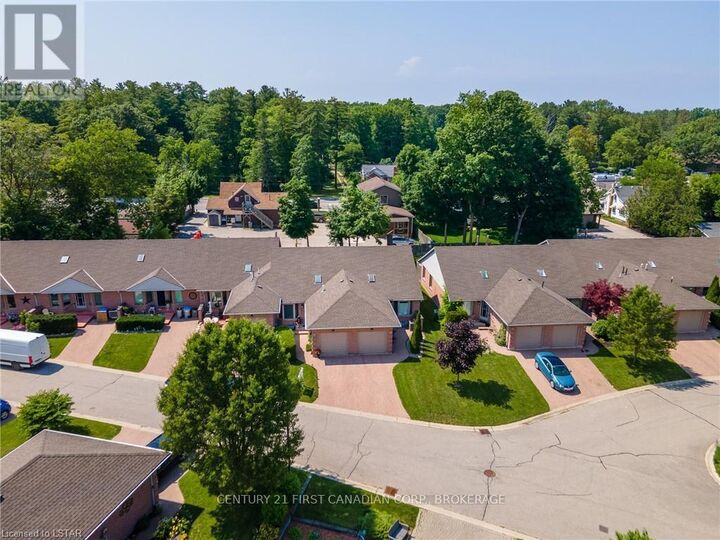 Property Photo: 90 Ontario Street South 5 ON N0M 1T0