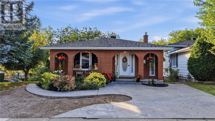 22 Collins Drive — photo 1
