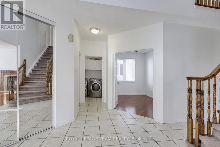 Property Photo: 35 Norgold Crescent ON K2T 1J1