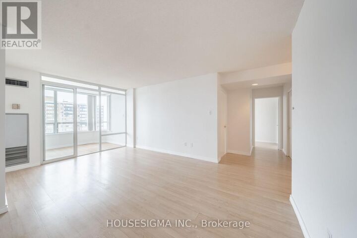 Property Photo:  330 Alton Towers Circle 1605  ON M1V 5H3 