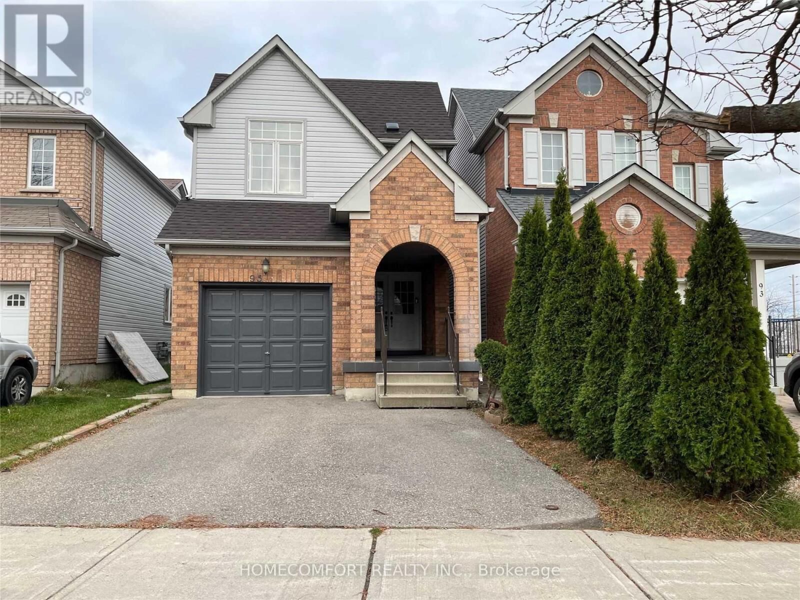Property Photo: 95 Ferncliffe Crescent ON L3S 4N6