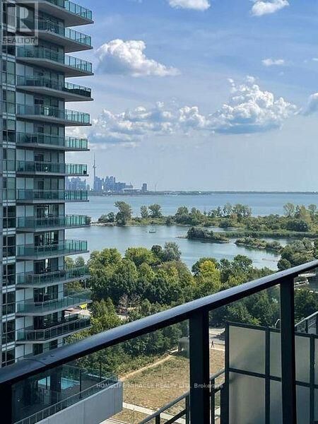 Property Photo:  30 Shore Breeze Drive 1013  ON M8V 1A1 