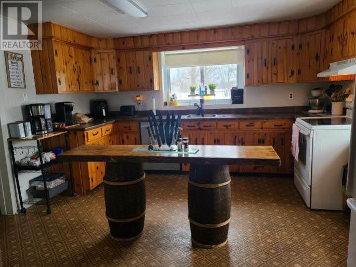Property Photo:  202 Allens Side Rd  ON P6C 5P6 